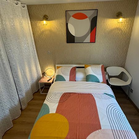 Chambre Privee/Climatisee+Tv /Petit Dejeuner Inclu/Tout Confort 느베르 외부 사진